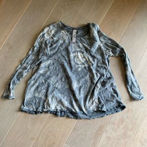 Magnolia Pearl long sleeved t shirt